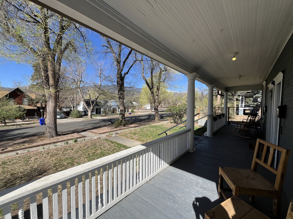 1322 W Kiowa St in Colorado Springs, CO - Foto de edificio