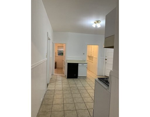 28 Gershom Ave-Unit -1 in Lowell, MA - Building Photo - Building Photo