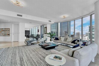 200 Biscayne Boulevard Way, Unit # 5001 in Miami, FL - Building Photo - Building Photo