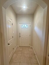 5008 Stowers Blvd in San Antonio, TX - Building Photo - Building Photo