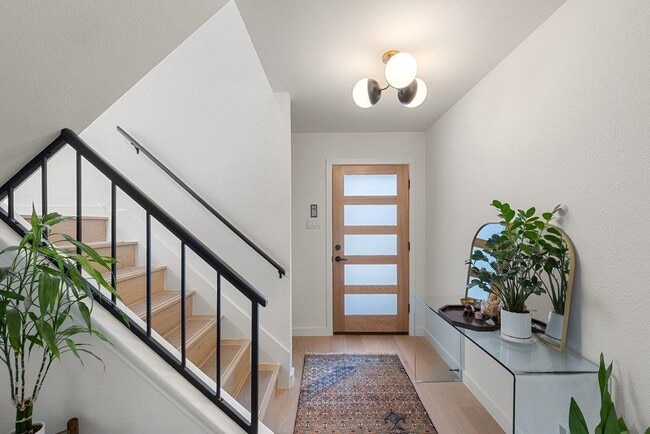 8202 Cache Dr in Austin, TX - Building Photo - Building Photo