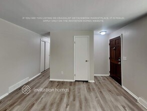 7113 W Hinsdale Dr in Littleton, CO - Foto de edificio - Building Photo