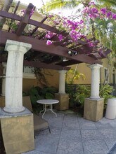 2921 NE 185th St in Aventura, FL - Building Photo - Building Photo