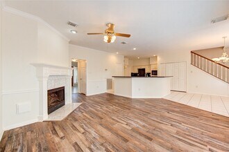 14823 Atterbury Dr in Sugar Land, TX - Building Photo - Building Photo