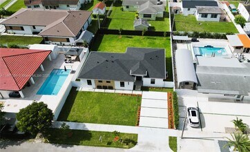 11510 SW 141st St in Miami, FL - Building Photo - Building Photo