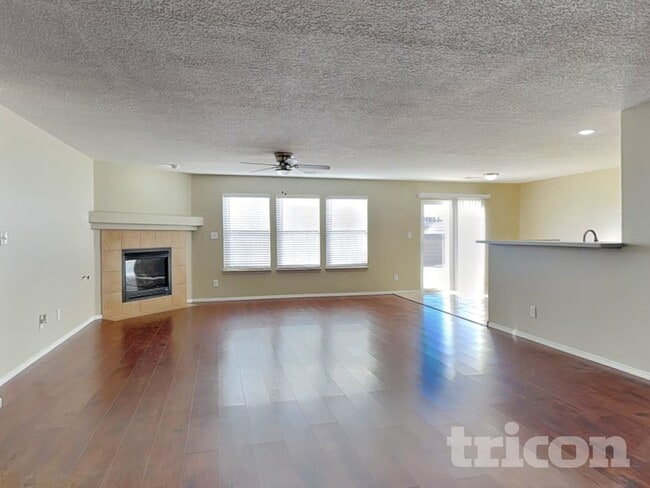 4968 Sundance Dr NE in Rio Rancho, NM - Foto de edificio - Building Photo