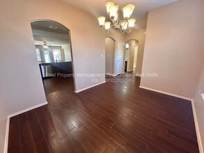 420 Ridge Point Dr in Fort Smith, AR - Foto de edificio - Building Photo