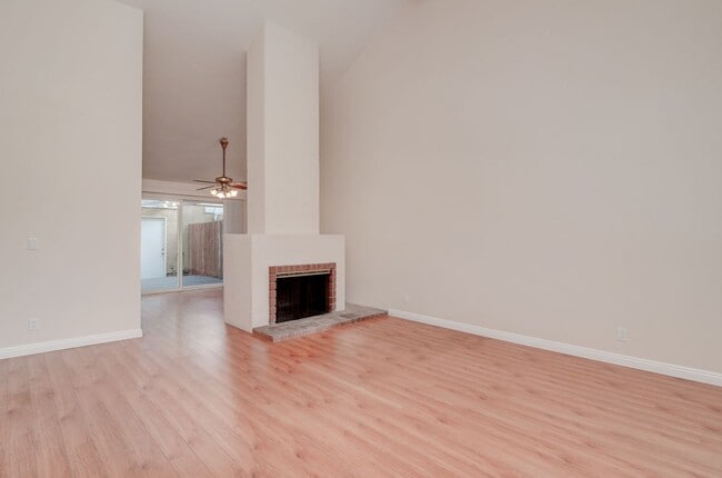 14 Helena - Helena in Irvine, CA - Building Photo - Building Photo