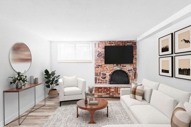 property at 1125 N Washington St