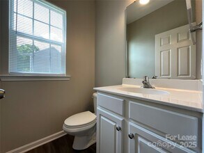 2111 Arbor Vista Dr in Charlotte, NC - Building Photo - Building Photo