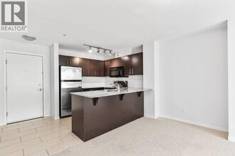 11667 Haney Byp in Maple Ridge, BC - Building Photo - Building Photo