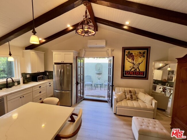 property at 5262 Sale Ave