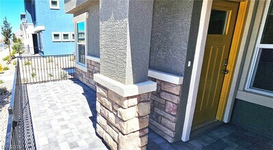 915 Violet Heron St in Henderson, NV - Building Photo - Building Photo