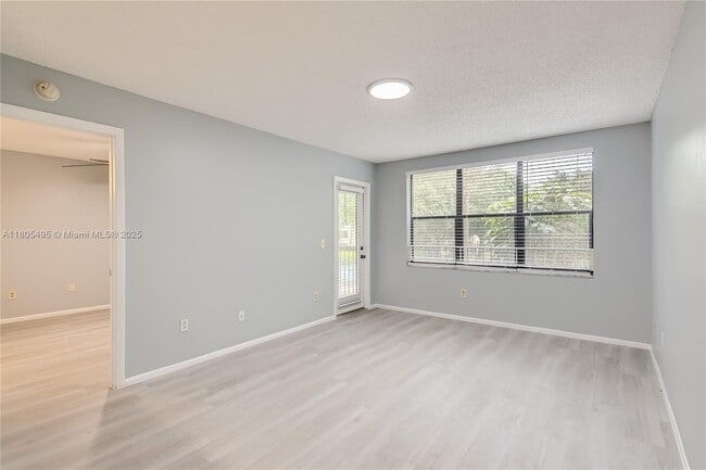 4441 W McNab Rd in Pompano Beach, FL - Building Photo - Building Photo