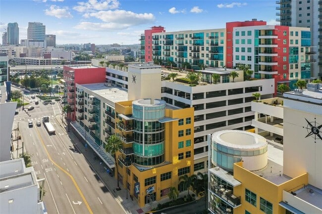 property at 1120 E Kennedy Blvd