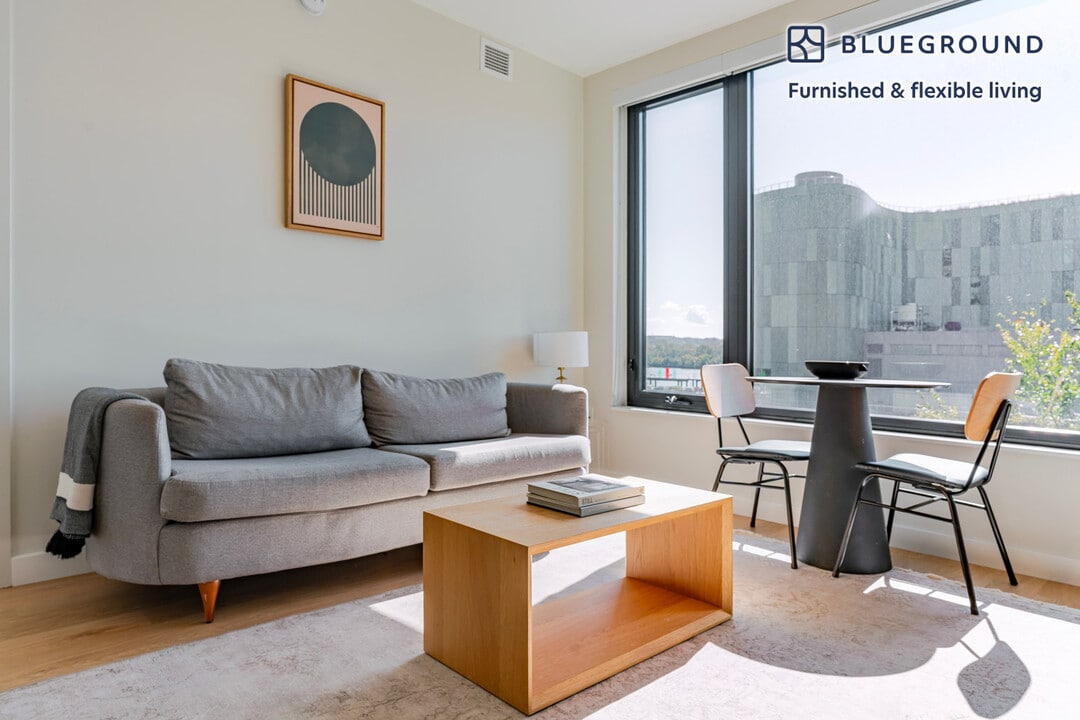 1300 Yards Pl SE in Washington, DC - Building Photo