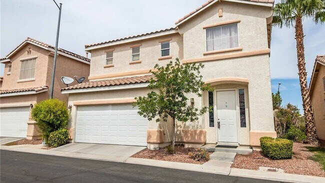 property at 824 Clear Diamond Ave