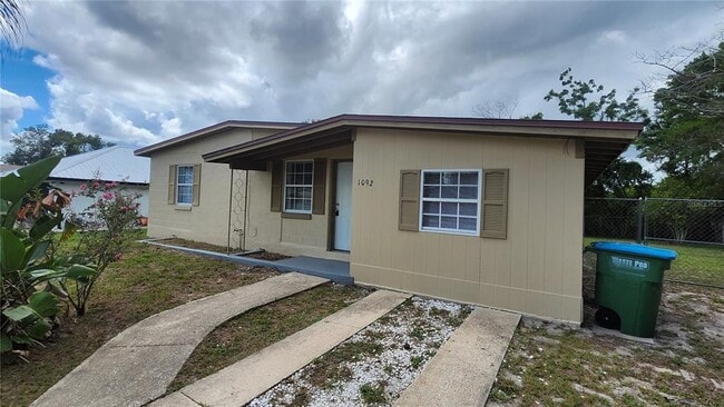 property at 1092 E Hancock Dr