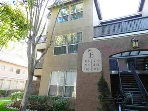 3695 Stevenson Blvd, Unit 316 in Fremont, CA - Foto de edificio - Building Photo