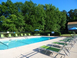 Carriage Hills Apartments in Macon, GA - Foto de edificio - Building Photo