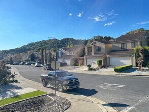 28041 Thorup Ln in Hayward, CA - Building Photo - Building Photo