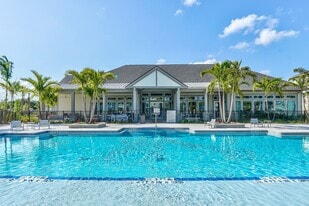 Aspire Vero Beach in Vero Beach, FL - Building Photo