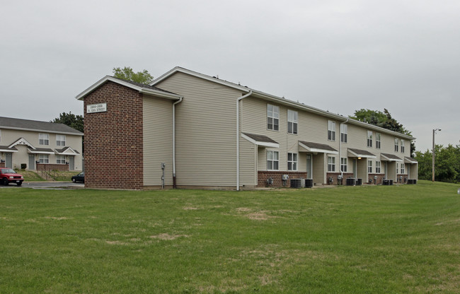 Waico Apartments in Milwaukee, WI - Foto de edificio - Building Photo