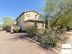 2569 E Quiet Hollow Ln in Phoenix, AZ - Building Photo - Building Photo