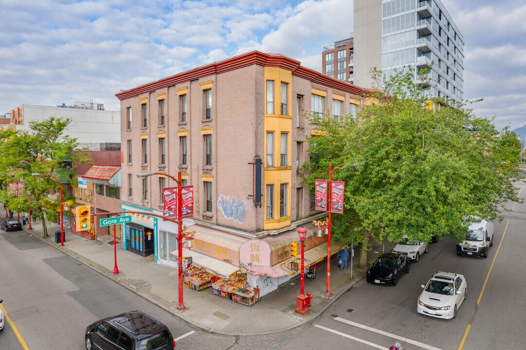 441-445 Gore Ave in Vancouver, BC - Building Photo