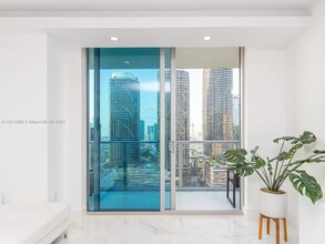 1100 S Miami Ave, Unit 2508 in Miami, FL - Building Photo - Building Photo