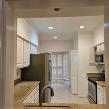 712 Augusta Dr in Houston, TX - Building Photo - Building Photo