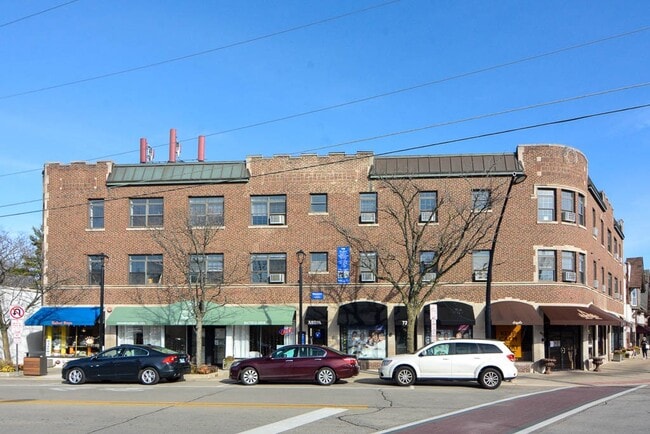 729 Saint Johns Ave, Unit J05W