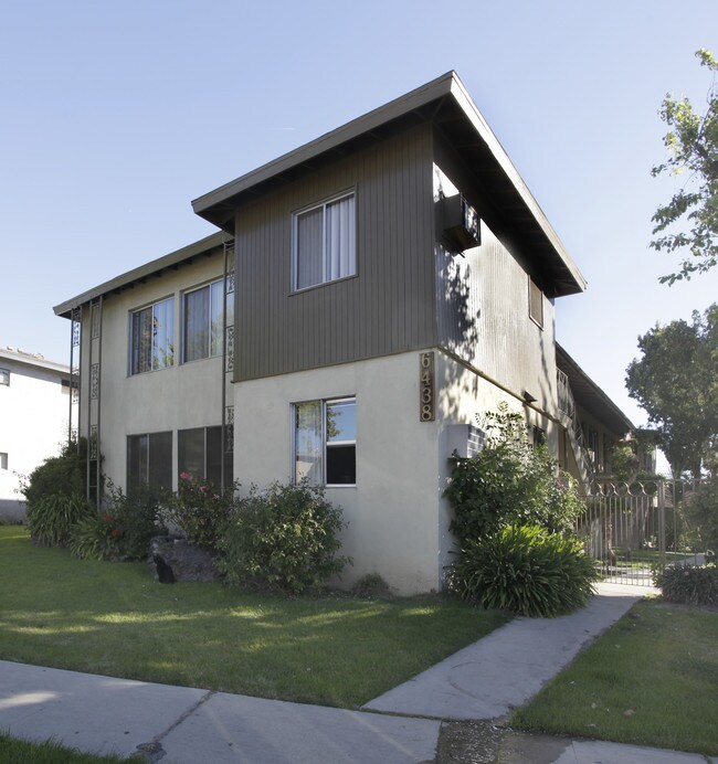 6438 Shirley Ave in Reseda, CA - Building Photo - Building Photo