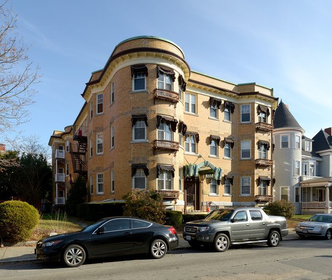 The Winchester Apartments in New Bedford, MA - Building Photo - Building Photo