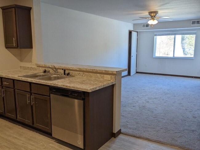 Birch Grove Estates in Zimmerman, MN - Foto de edificio - Interior Photo