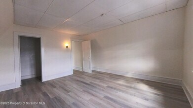 52 Luzerne St in Wilkes-Barre, PA - Building Photo - Building Photo