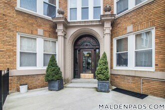 475 Highland Ave, Unit 6 in Malden, MA - Foto de edificio - Building Photo