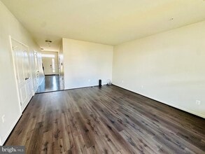 9448 Adelaide Ln in Owings Mills, MD - Building Photo - Building Photo