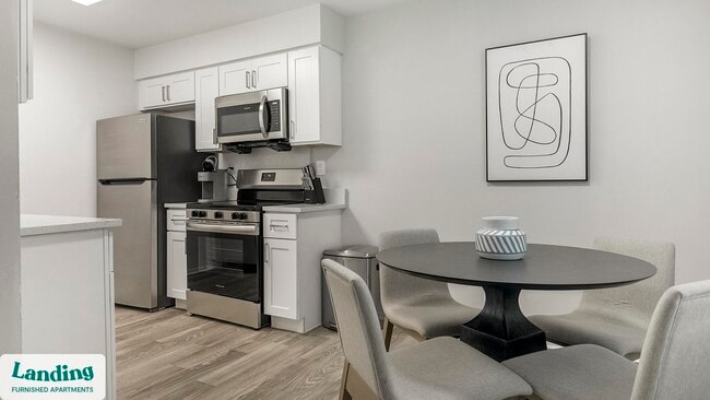 612 Bass Ct in Dunedin, FL - Foto de edificio - Building Photo