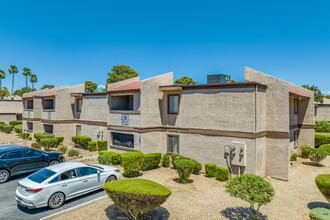 Tamarus Villas in Las Vegas, NV - Foto de edificio - Building Photo