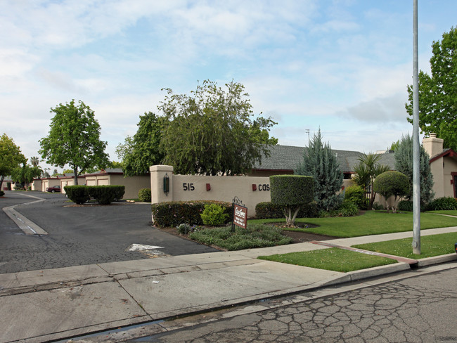 Casa Loma Apartments in Fresno, CA - Foto de edificio - Building Photo