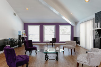 Sharonridge Apartments in Charlotte, NC - Building Photo - Interior Photo