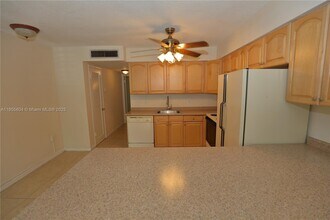 1120 102nd St in Bay Harbor Islands, FL - Building Photo - Building Photo