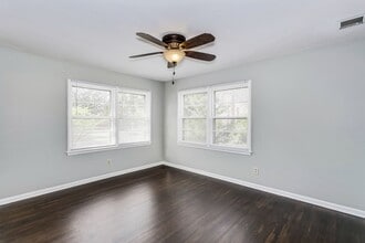 1125 N Edgemoor St in Wichita, KS - Building Photo - Building Photo