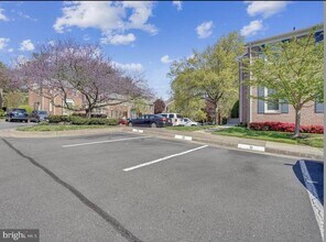 3151 Borge St in Oakton, VA - Building Photo - Building Photo