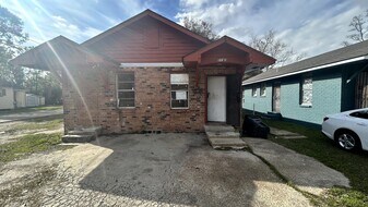 2705 Osceola St in Baton Rouge, LA - Building Photo