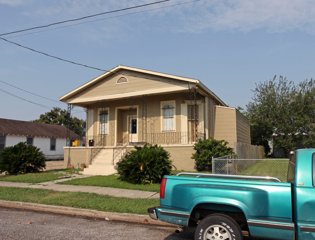 423-425 Monroe St in Gretna, LA - Building Photo - Building Photo