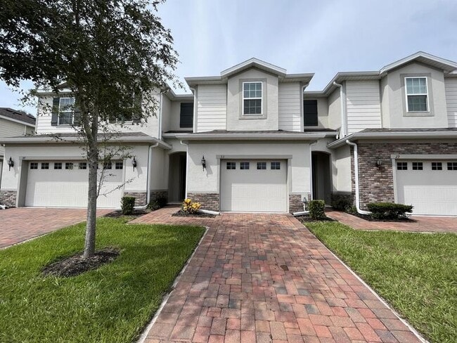 property at 33 Mayo Ct