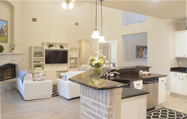 1315 Coyote Path in San Antonio, TX - Building Photo - Building Photo