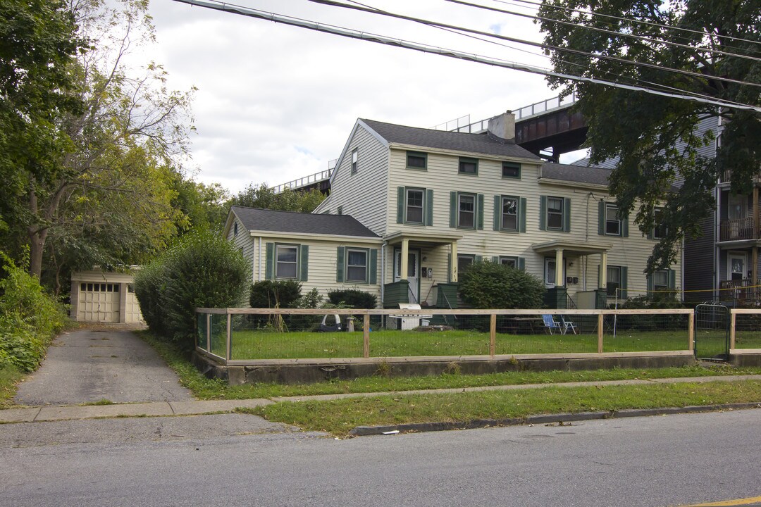 31 Delafield St in Poughkeepsie, NY - Foto de edificio